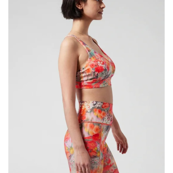 Athleta Solace Bra A-C Renewed Blossom Pink Small‎ NWT $54 Floral Breathable - Picture 4 of 8